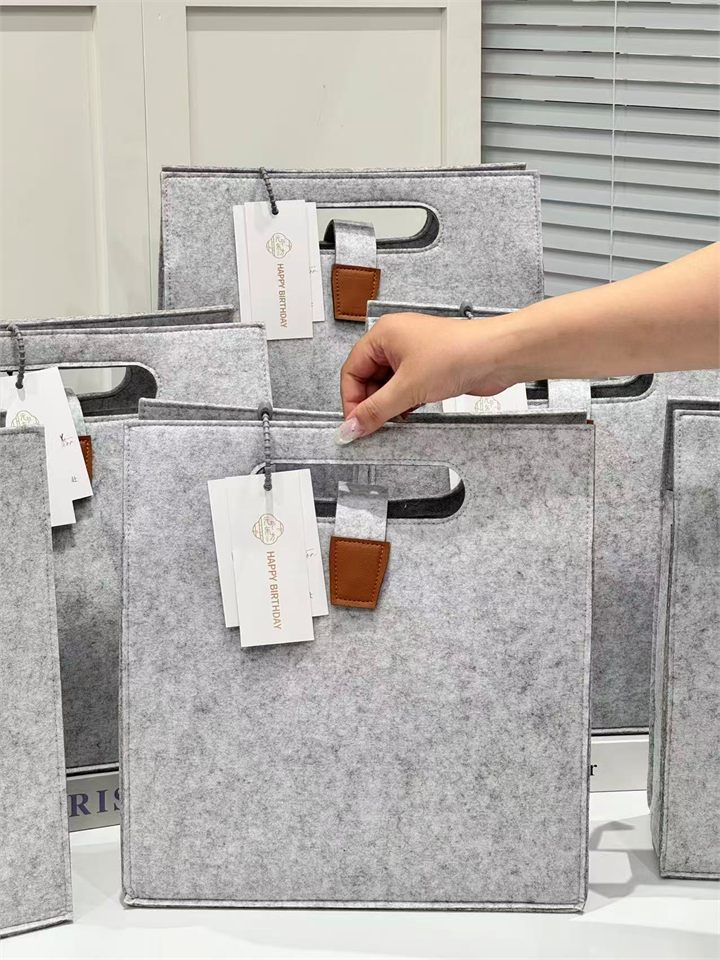 眼罩二合一 &middot; 型枕 &middot; 保温杯 礼盒